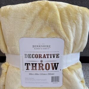 Berkshire Sunshine Yellow Plush Throw